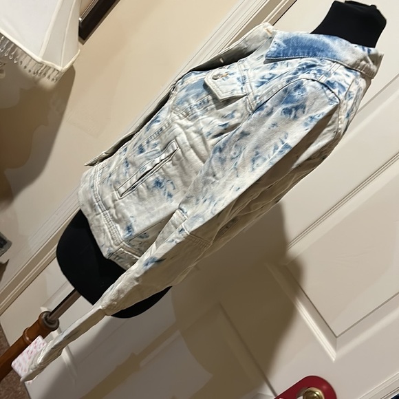 Free People Rumors denim jacket. Small - Picture 5 of 13